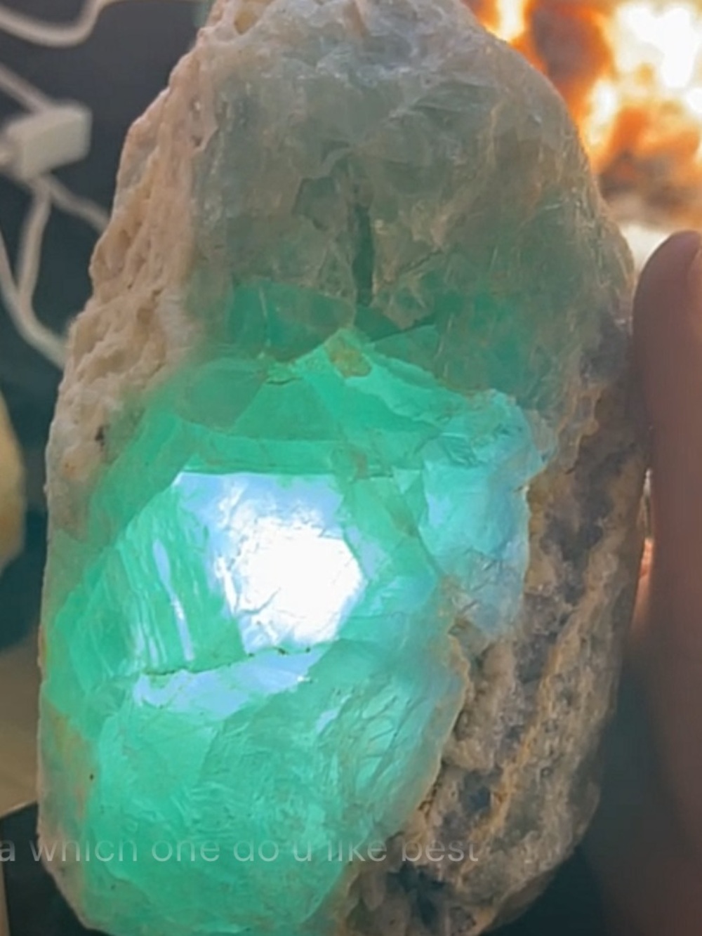 Handheld Green Crystal Accent Lamp - Unbranded